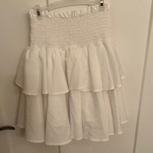 Elegant White Tiered Ruffle Skirt, size XS